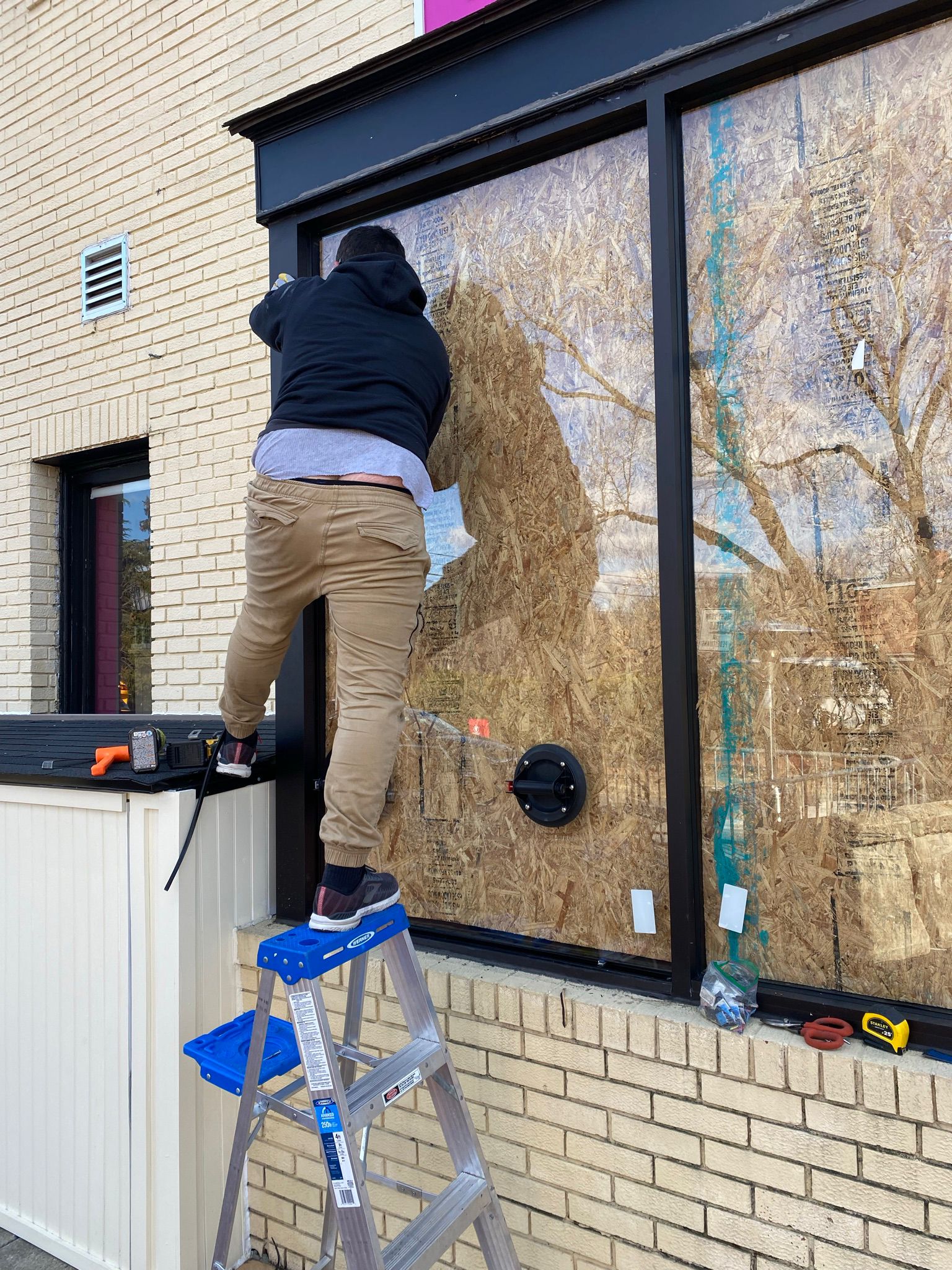 store front21 safetywindowglassrepair safetywindowglassrepair