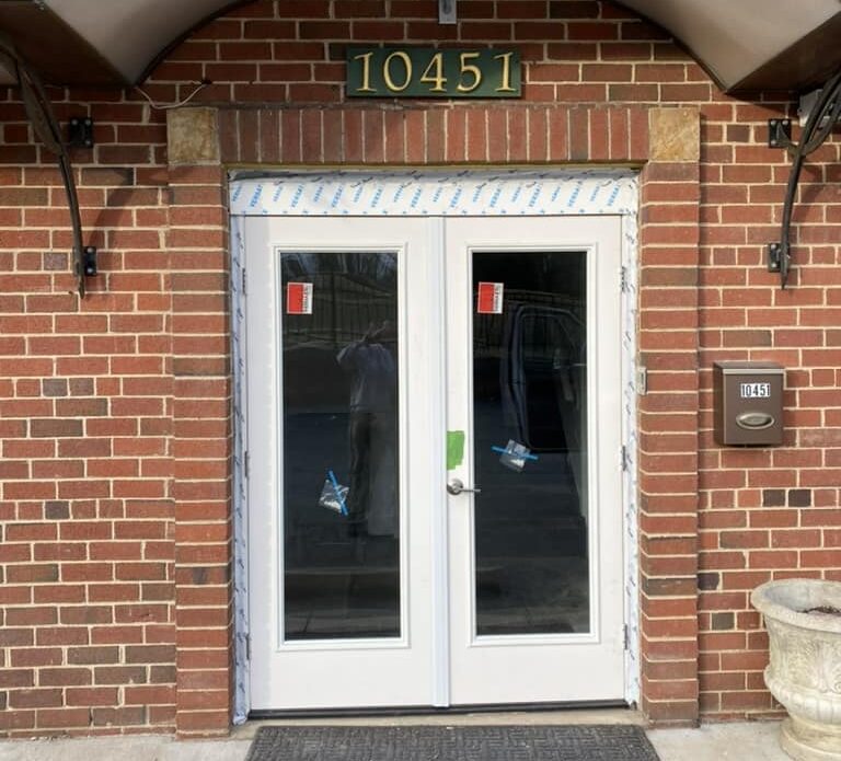 Commercial glass repair service in Washington DC