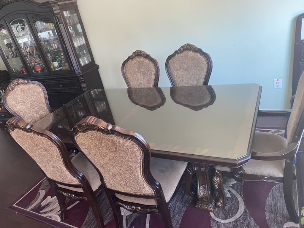 Custom glass dining table top installation