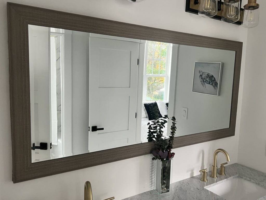 Custom mirror installation and repair in Montgomery County MD